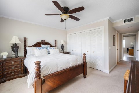Condo in Vero Beach, Florida, 2 bedrooms  № 2181980 - photo 16