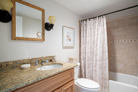 Condo in Vero Beach, Florida, 2 bedrooms  № 2181980 - photo 21