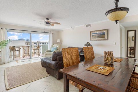 Condo in Vero Beach, Florida, 2 bedrooms  № 2181980 - photo 10