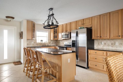 Condo in Vero Beach, Florida, 2 bedrooms  № 2181980 - photo 4