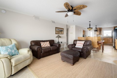 Condo in Vero Beach, Florida, 2 bedrooms  № 2181980 - photo 14