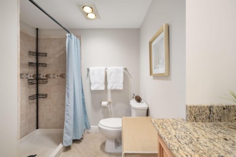 Condo in Vero Beach, Florida, 2 bedrooms  № 2181980 - photo 18