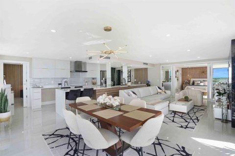 Condo in Riviera Beach, Florida, 2 bedrooms № 2082485 - photo 5
