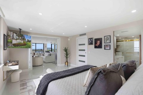 Condo in Riviera Beach, Florida, 2 bedrooms № 2082485 - photo 22