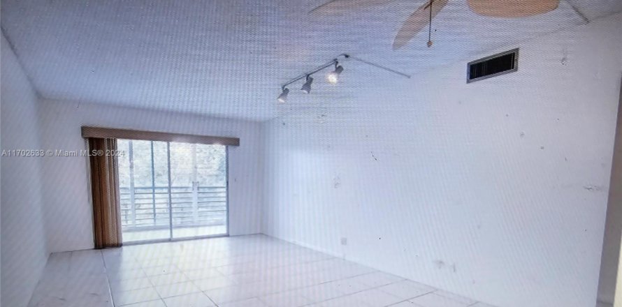 Condominio en Coconut Creek, Florida, 2 dormitorios  № 1874506