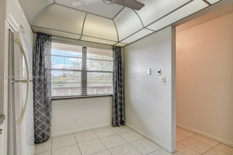 Condominio en venta en Coconut Creek, Florida, 2 dormitorios № 1874506 - foto 8