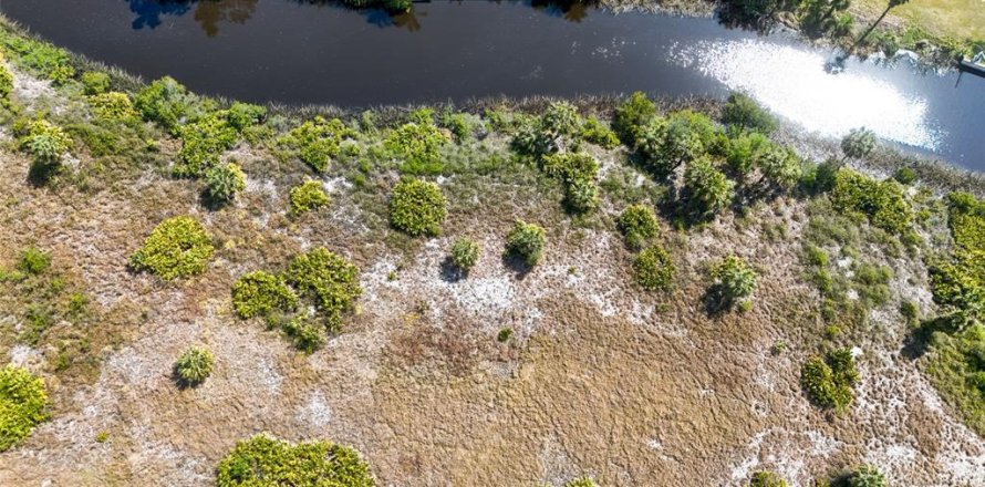 Land in Punta Gorda, Florida № 1550808