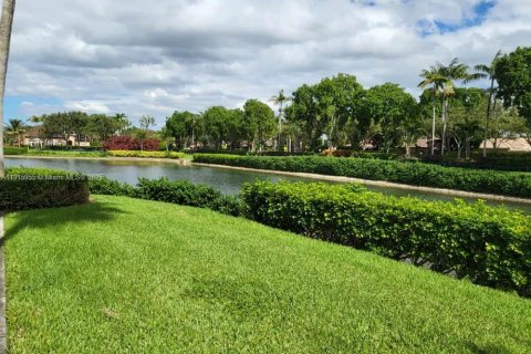 Copropriété à louer à Homestead, Floride: 3 chambres, 111.11 m2 № 1971876 - photo 1