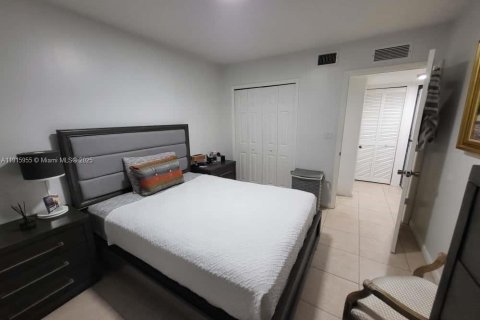 Copropriété à louer à Homestead, Floride: 3 chambres, 111.11 m2 № 1971876 - photo 11