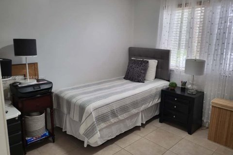 Copropriété à louer à Homestead, Floride: 3 chambres, 111.11 m2 № 1971876 - photo 7