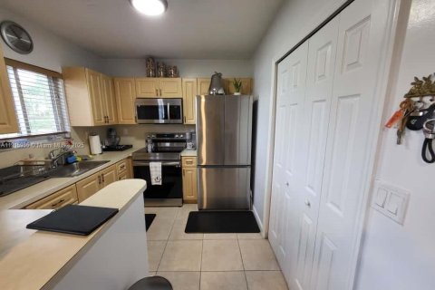 Copropriété à louer à Homestead, Floride: 3 chambres, 111.11 m2 № 1971876 - photo 17