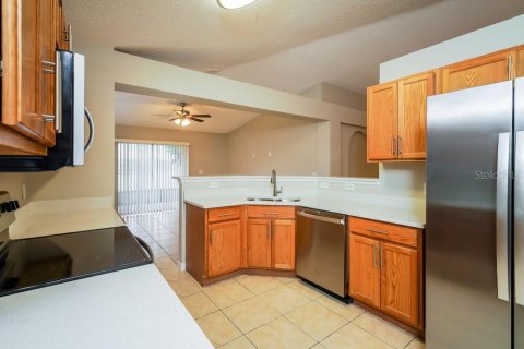 House in Kissimmee, Florida 4 bedrooms, 172.33 sq.m. № 2220224 - photo 9