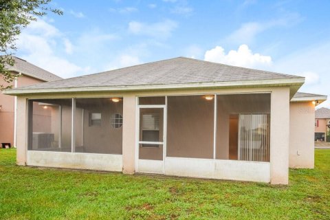 House in Kissimmee, Florida 4 bedrooms, 172.33 sq.m. № 2220224 - photo 16