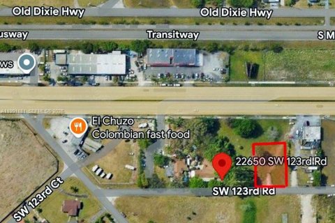 Купить коммерческую недвижимость в Майами, Флорида № 2063064 - фото 12