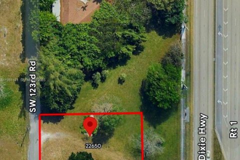 Купить коммерческую недвижимость в Майами, Флорида № 2063064 - фото 11