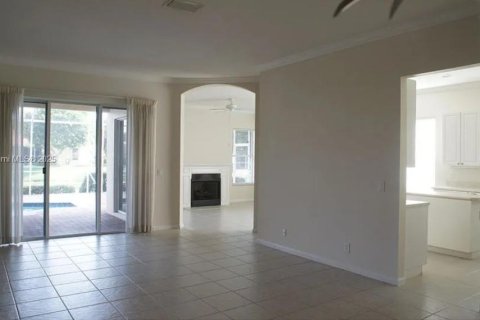 House in Boynton Beach, Florida 3 bedrooms, 213.58 sq.m. № 1840863 - photo 7
