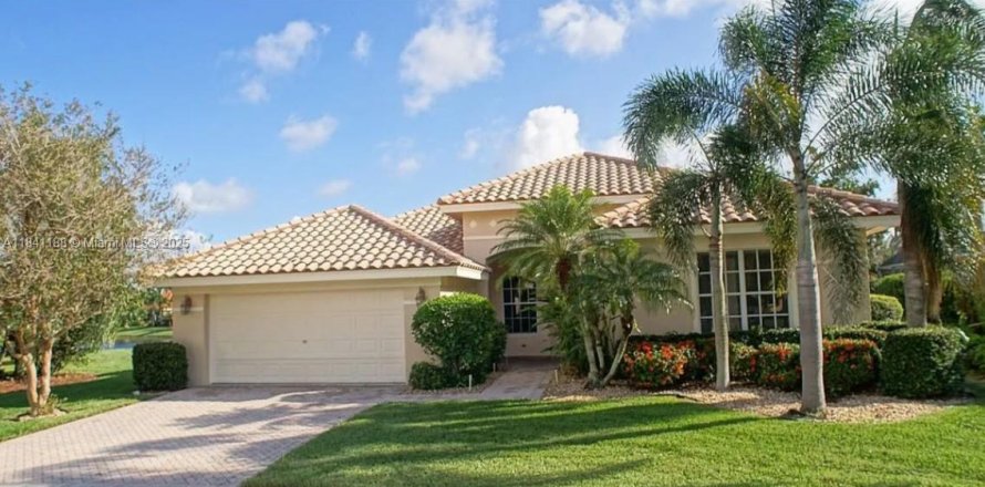 House in Boynton Beach, Florida 3 bedrooms, 213.58 sq.m. № 1840863