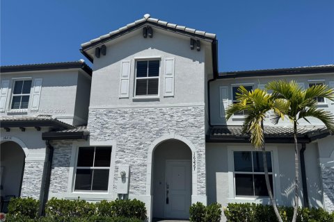 Casa en Miami, Florida 3 dormitorios, 143.53 m2 № 2055437