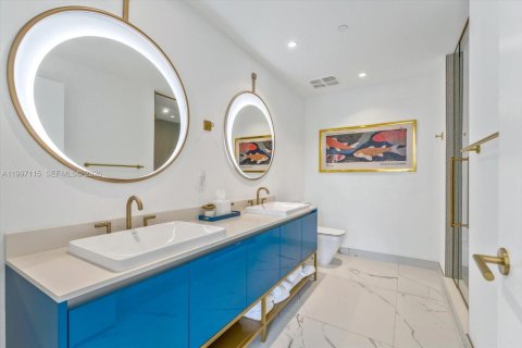 Снять в аренду кондоминиум в Майами, Флорида 2 спальни, 78.5м2, № 2059482 - фото 8