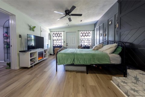 House in Edgewater, Florida 4 bedrooms, 111.48 sq.m. № 1853904 - photo 5