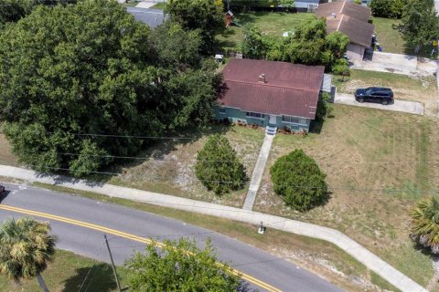 House in Edgewater, Florida 4 bedrooms, 111.48 sq.m. № 1853904 - photo 24