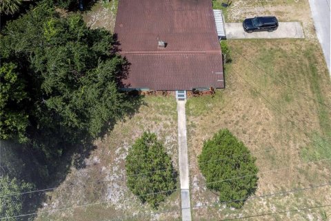 House in Edgewater, Florida 4 bedrooms, 111.48 sq.m. № 1853904 - photo 25