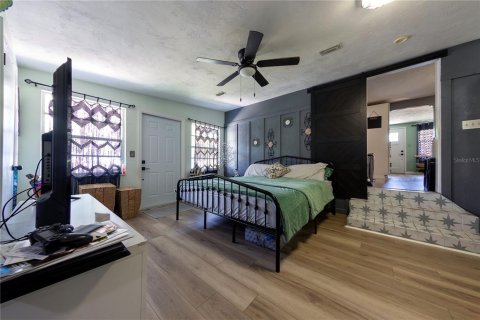 House in Edgewater, Florida 4 bedrooms, 111.48 sq.m. № 1853904 - photo 3