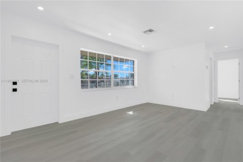 Casa en venta en Homestead, Florida, 4 dormitorios № 2026007 - foto 6