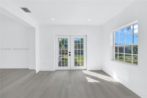 Casa en venta en Homestead, Florida, 4 dormitorios № 2026007 - foto 8