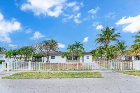 Casa en venta en Homestead, Florida, 4 dormitorios № 2026007 - foto 4