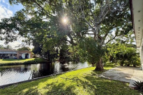 Купить виллу или дом в Лодердейл-Лейкс, Флорида 2 спальни, 120.31м2, № 1992016 - фото 25