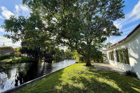 Купить виллу или дом в Лодердейл-Лейкс, Флорида 2 спальни, 120.31м2, № 1992016 - фото 26