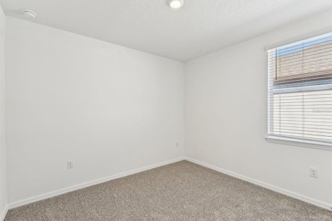 House in Palm Coast, Florida 4 bedrooms, 258.92 sq.m. № 2393849 - photo 15