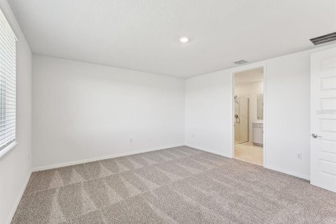 House in Palm Coast, Florida 4 bedrooms, 258.92 sq.m. № 2393849 - photo 8
