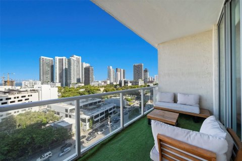 Condo in Miami, Florida, 2 bedrooms  № 1855274 - photo 12