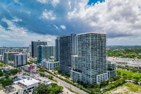 Condo in Miami, Florida, 2 bedrooms  № 1855274 - photo 23