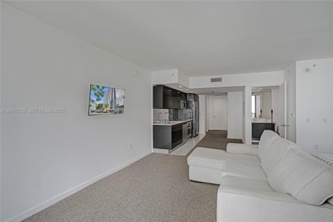 Condo in Miami, Florida  № 2075401 - photo 25