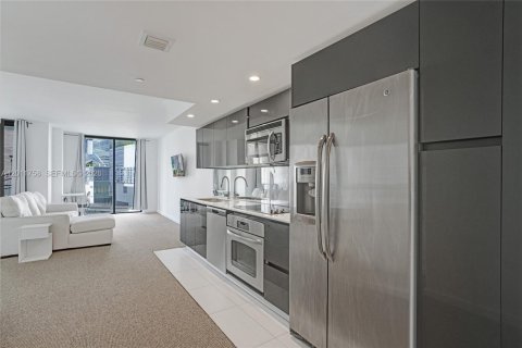 Condo in Miami, Florida  № 2075401 - photo 3