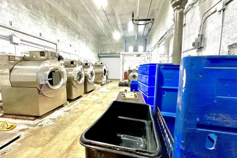 Immobilier commercial à vendre à Opa-locka, Floride № 1960627 - photo 16