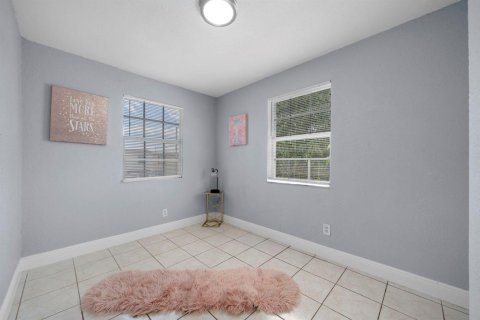 Touwnhouse à louer à Miami Gardens, Floride: 3 chambres, 117.06 m2 № 2242865 - photo 7