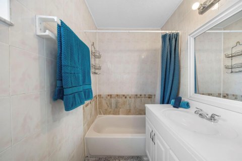 Touwnhouse à louer à Miami Gardens, Floride: 3 chambres, 117.06 m2 № 2242865 - photo 15