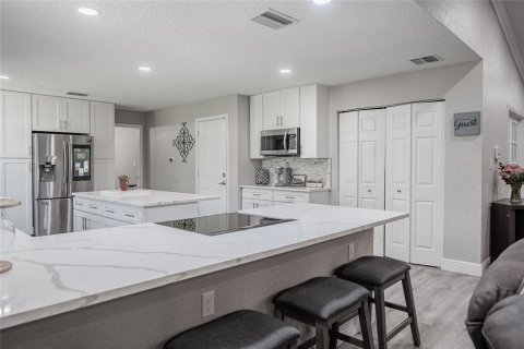 House in Lakeland, Florida 4 bedrooms, 250.84 sq.m. № 1721048 - photo 10