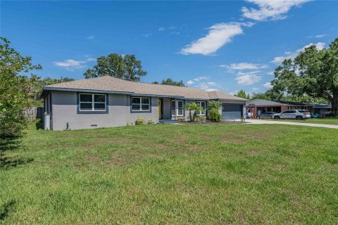House in Lakeland, Florida 4 bedrooms, 250.84 sq.m. № 1721048 - photo 4