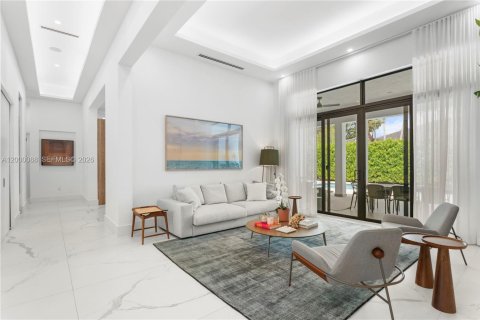 Casa en venta en Miami, Florida, 5 dormitorios, 373.19 m2 № 2065068 - foto 5