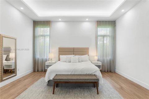 Casa en venta en Miami, Florida, 5 dormitorios, 373.19 m2 № 2065068 - foto 20