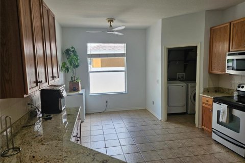 Снять в аренду виллу или дом в Одесса, Флорида 3 спальни, 180.51м2, № 1885825 - фото 4