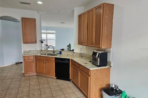 Снять в аренду виллу или дом в Одесса, Флорида 3 спальни, 180.51м2, № 1885825 - фото 3