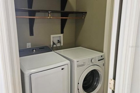 Снять в аренду виллу или дом в Одесса, Флорида 3 спальни, 180.51м2, № 1885825 - фото 25