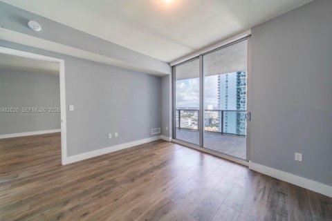 Купить кондоминиум в Майами, Флорида 1 комната, 70.51м2, № 2050065 - фото 8