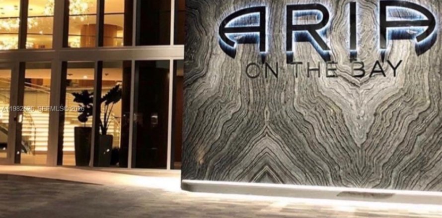 Студия в кондо в Майами, Флорида № 2050065